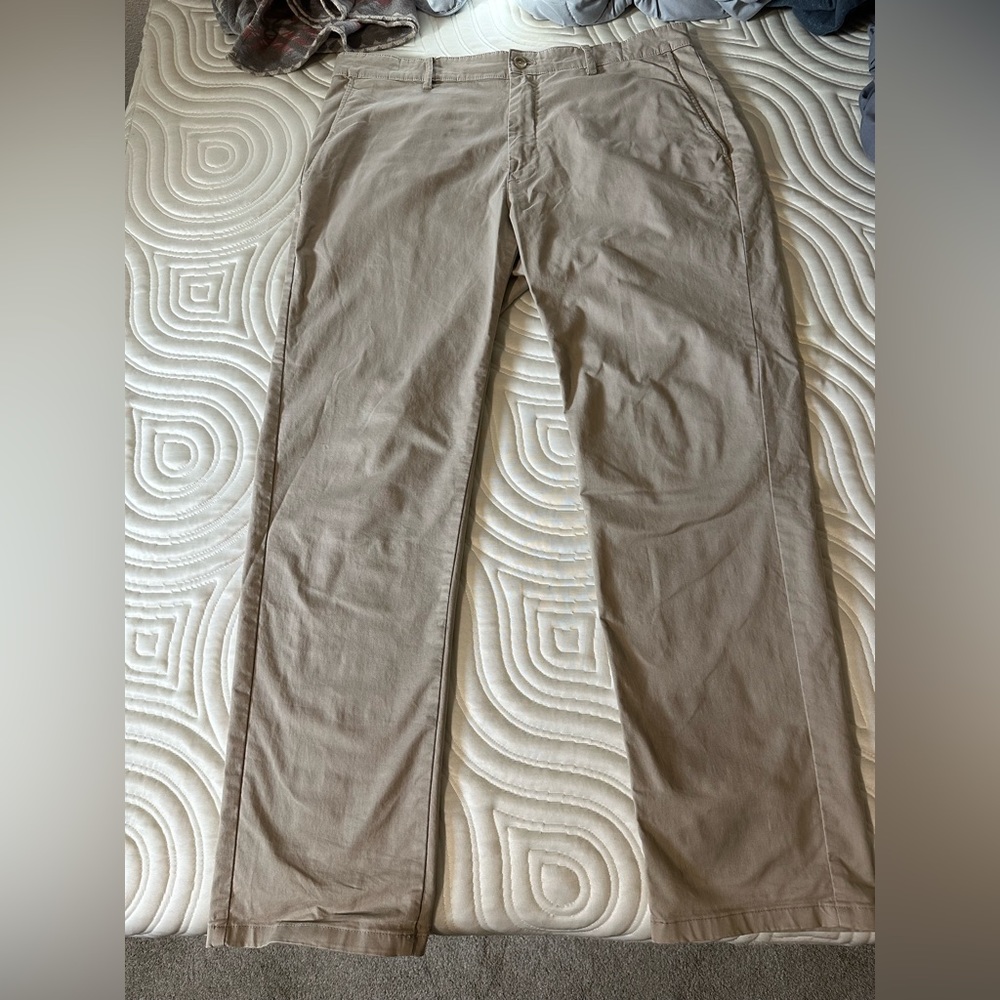 Jos. A. Bank Khaki Pants 38x32